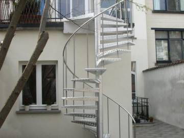 CLASSIC EXT : escalier extérieur en aluminium antidérapant