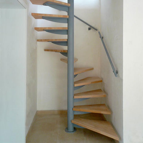 Escalier plan carré colimaçon marches bois