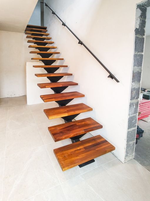 LOGI : l'escalier design qui allie confort et sécurité