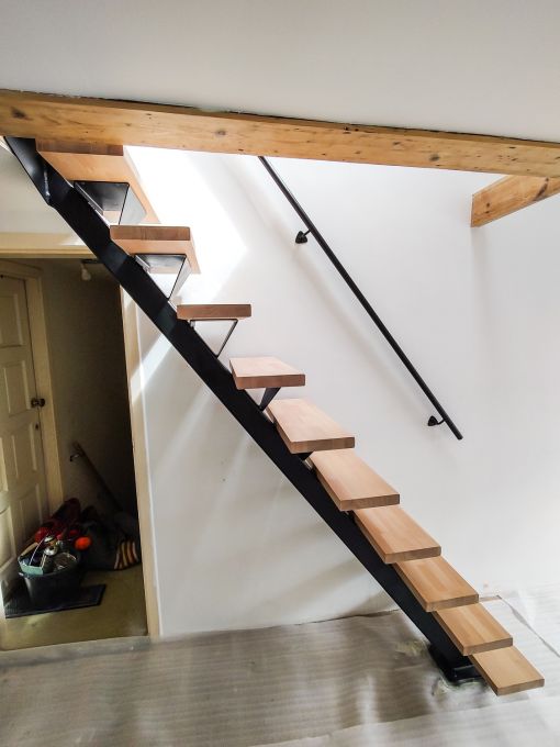 LOGI : l'escalier design qui allie confort et sécurité