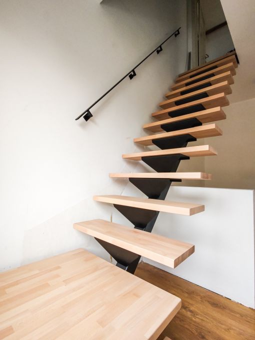 LOGI : l'escalier design qui allie confort et sécurité