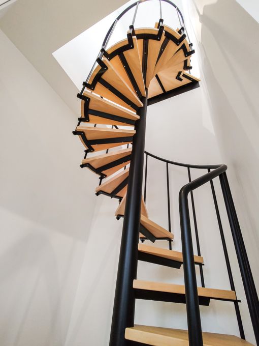 CARAKOLL 1 :Escalier colimaçon intérieur compact et économique