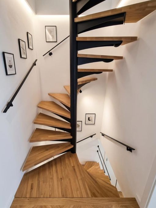 CARAKOLL 3 : Escalier colimaçon acier & bois sur mesure