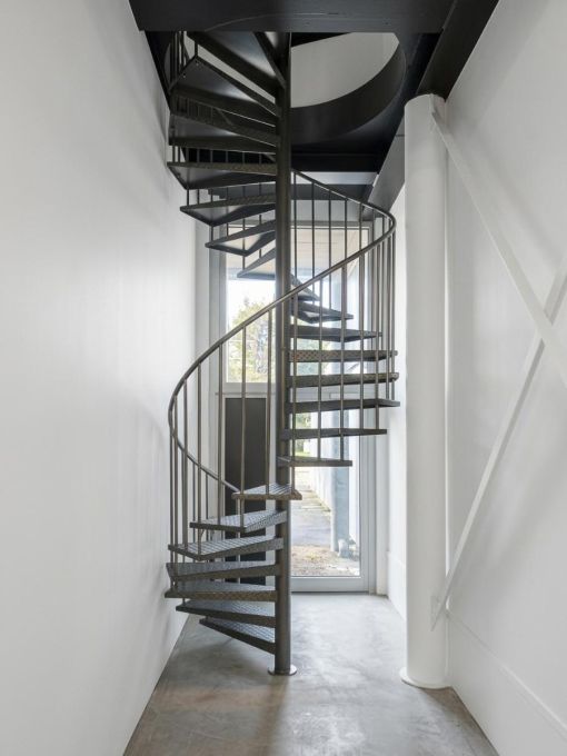 CLASSIC : Colimaçon au style industriel
