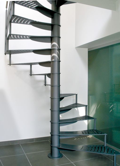 DUKE : escalier colimaçon en acier de grand diamètre