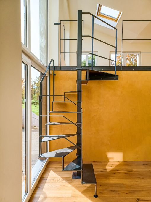 STEEL UP : colimaçon minimaliste pour les petits espaces STEEL UP : colimaçon minimaliste pour les petits espaces