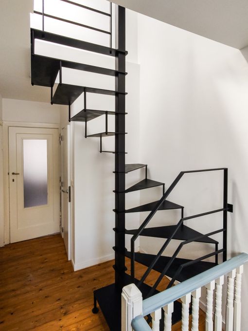 STEEL UP : colimaçon minimaliste pour les petits espaces STEEL UP : colimaçon minimaliste pour les petits espaces