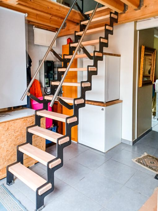 Escalier UP : petit escalier gain de place, économique et sur mesure Escalier UP : petit escalier gain de place, économique et sur mesure