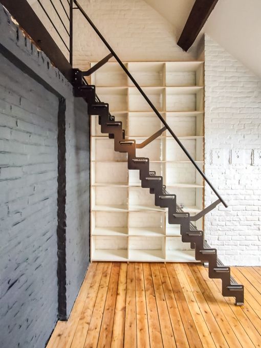 Escalier UP : petit escalier gain de place, économique et sur mesure Escalier UP : petit escalier gain de place, économique et sur mesure