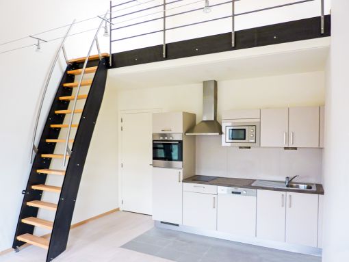 Echelle Klara : échelle-escalier compacte