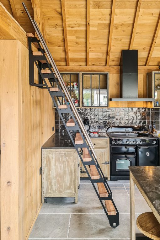 ZAP UP : escalier escamotable pliable gain de place