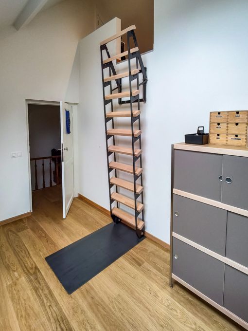 ZAP UP : escalier escamotable pliable gain de place