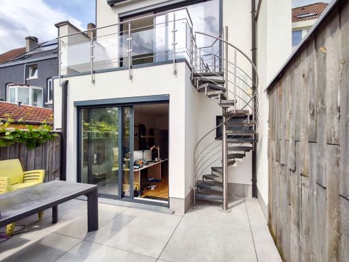 OUTINOX : escalier colimaçon en inox pour l’extérieur