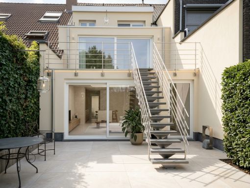 LOGI EXT : escalier extérieur moderne en inox sur mesure LOGI EXT : escalier extérieur moderne en inox sur mesure