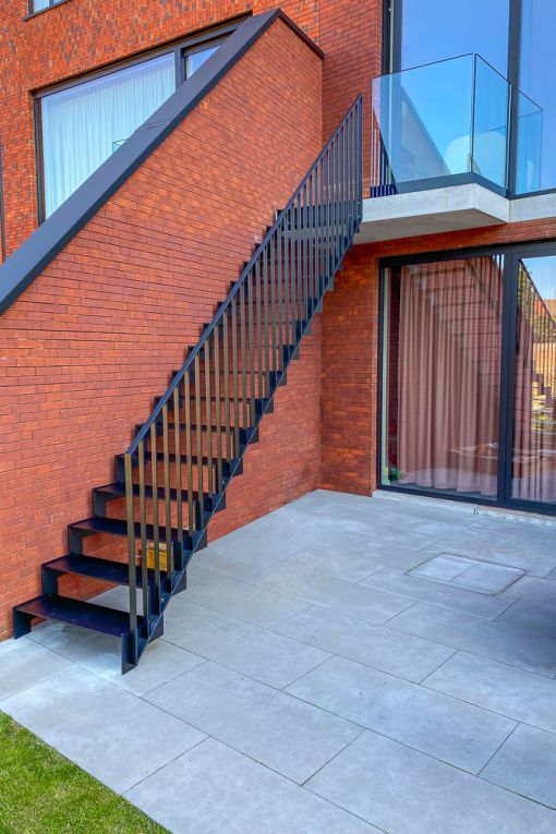 UP DOWN EXT : escalier extérieur sûr, confortable et moderne