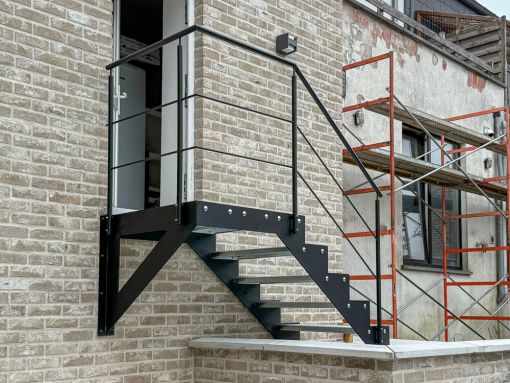 UP DOWN EXT : escalier extérieur sûr, confortable et moderne