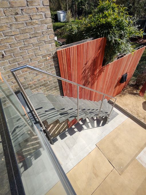 GRADE UP EXT : escalier extérieur design galvanisé et durable