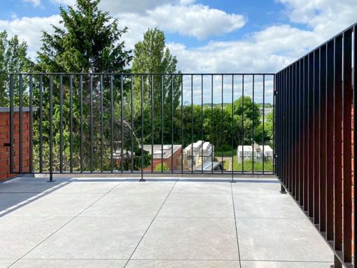 BALUSI: Hoogwaardige maatwerk balustrade BALUSI: Hoogwaardige maatwerk balustrade