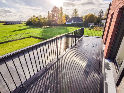 BALUSI: Hoogwaardige maatwerk balustrade BALUSI: Hoogwaardige maatwerk balustrade