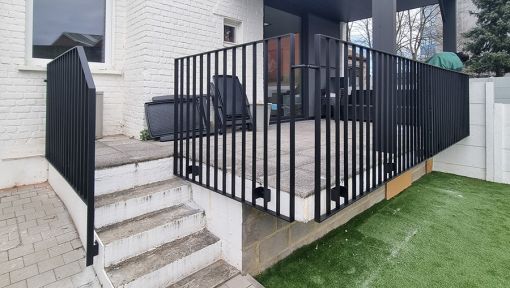 BALUSI: Hoogwaardige maatwerk balustrade BALUSI: Hoogwaardige maatwerk balustrade