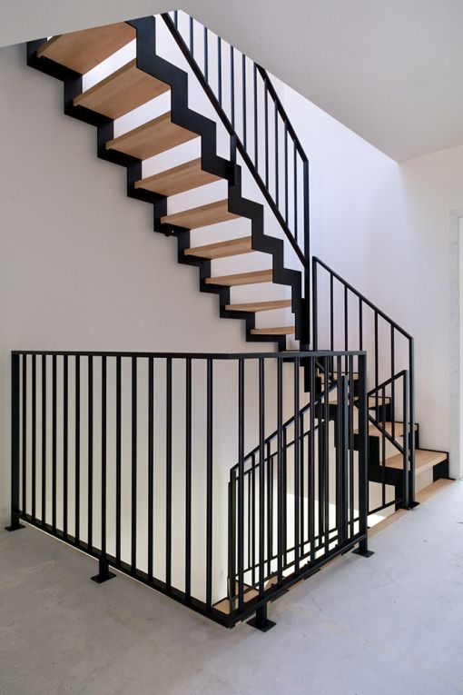 Inspirasi interior modern dan railing