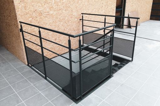 BALUSTRADE INTERIEUR : sur mesure en acier