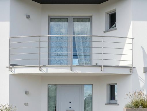 BALUSTRADE EXTERIEUR : en inox sur mesure pour terrasses et escaliers