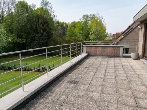 BALUSTRADE EXTERIEUR : en inox sur mesure pour terrasses et escaliers