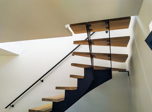 GRADE UP : escalier intérieur polyvalent pour tous les espaces