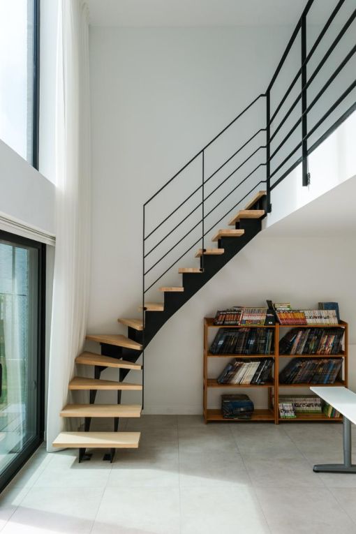 GRADE UP : versatile interior stair for every space GRADE UP : versatile interior stair for every space