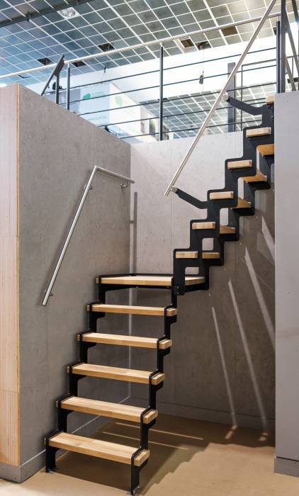 ÜP : échelle / escalier compact pour chambre ou grenier