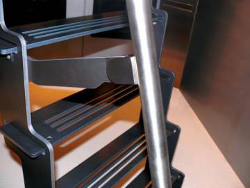 ÜP - Trapje voor zolder of mezzanine