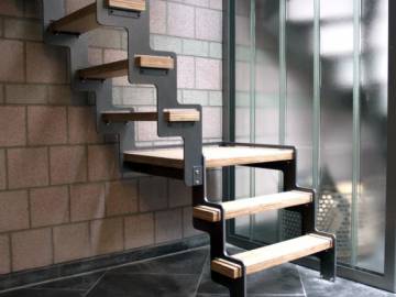 ÜP - Trapje voor zolder of mezzanine