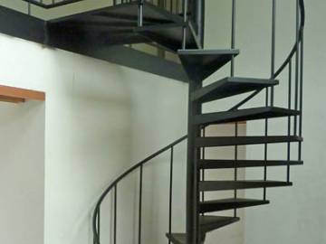 CLASSIC : escalier colimaçon en tôle pliée