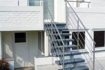 GRADE UP EXT : L'escalier sur mesure pour vos extérieurs | Spira