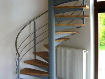 CARAKOLL 3 : escalier en colimaçon avec marches bois