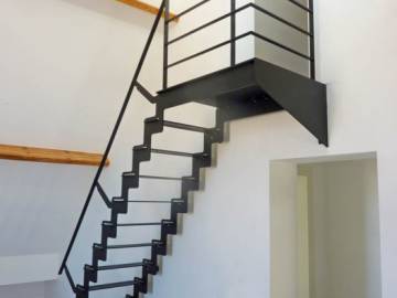ÜP - Trapje voor zolder of mezzanine