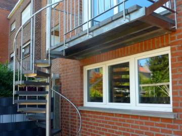 OUTINOX - Draaitrap in inox voor buiten