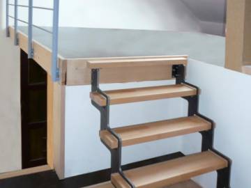 ÜP - Trapje voor zolder of mezzanine