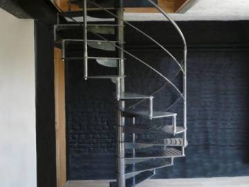 DUKE : escalier hélicoïdal en acier