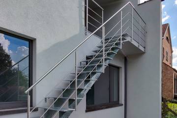 GRADE UP EXT : L'escalier sur mesure pour vos extérieurs | Spira