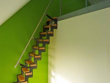 ÜP - Trapje voor zolder of mezzanine