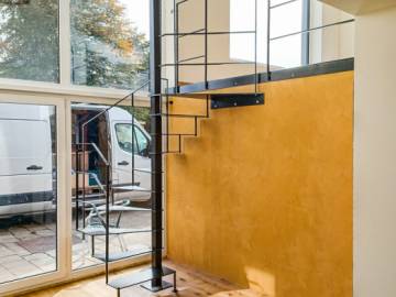 Steel Up: Stalen Wenteltrap – Minimalistisch Design voor Kleine Ruimtes | SPIRA