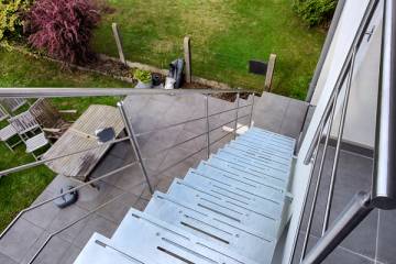 GRADE UP EXT : L'escalier sur mesure pour vos extérieurs | Spira