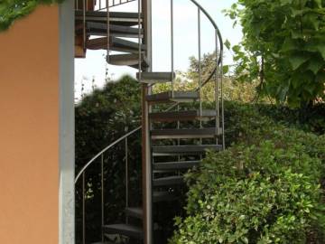 OUTINOX : escalier colimaçon extérieur en inox
