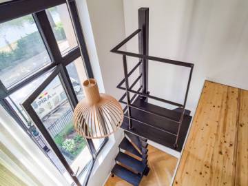 Steel Up: Stalen Wenteltrap – Minimalistisch Design voor Kleine Ruimtes | SPIRA