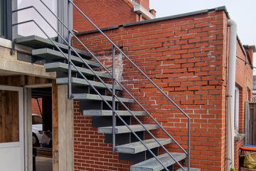 GRADE UP EXT : L'escalier sur mesure pour vos extérieurs | Spira